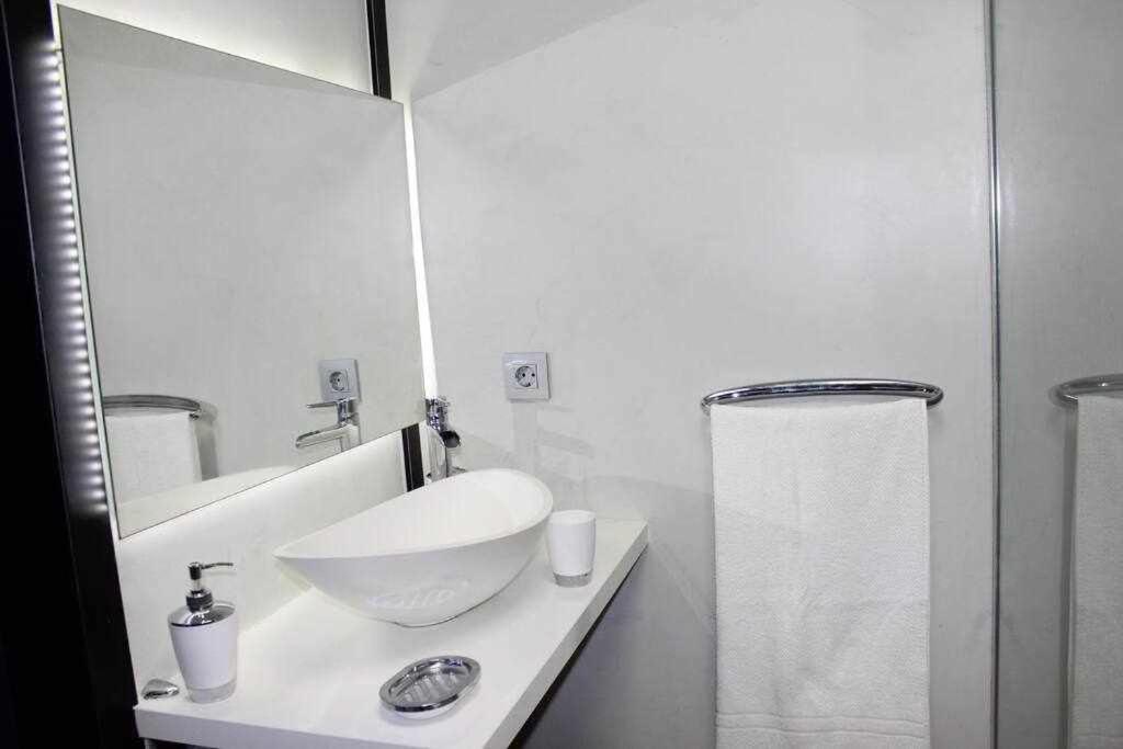 Apartamento Con Diseno Moderno Y Piscina Taurito Exterior photo